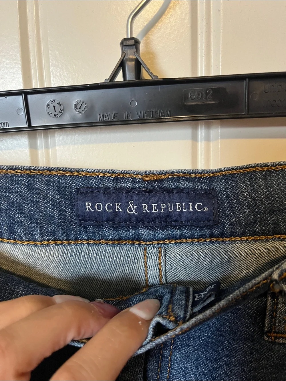 Rock & Republic Dark Blue Denim Jeans